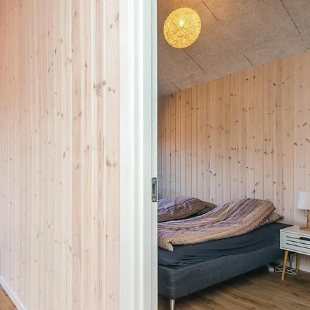6 Person In Glesborg-by Traum